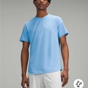 Lululemon Drysense short sleeve Tshirt in Large